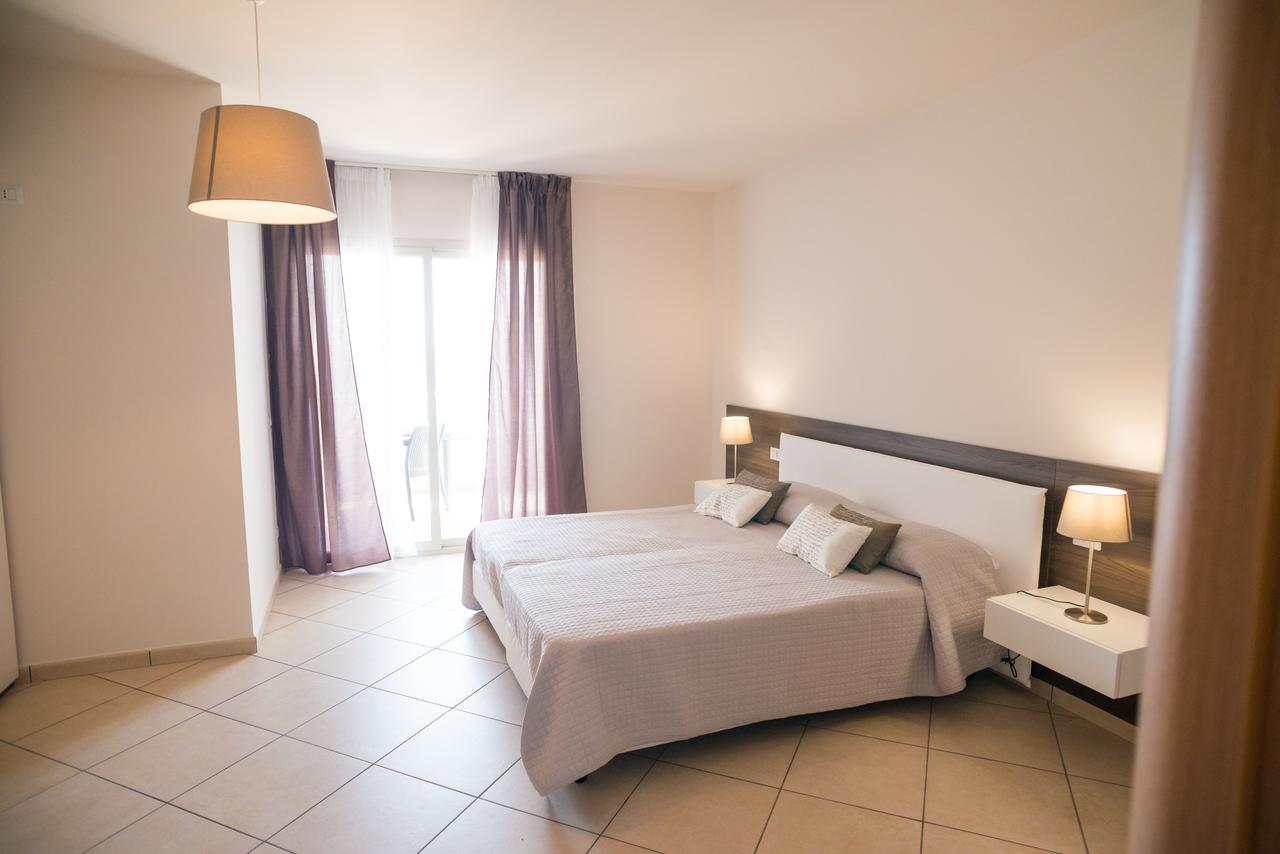 Riva Del Sol Bed and Breakfast Santa Teresa Di Riva Exterior foto
