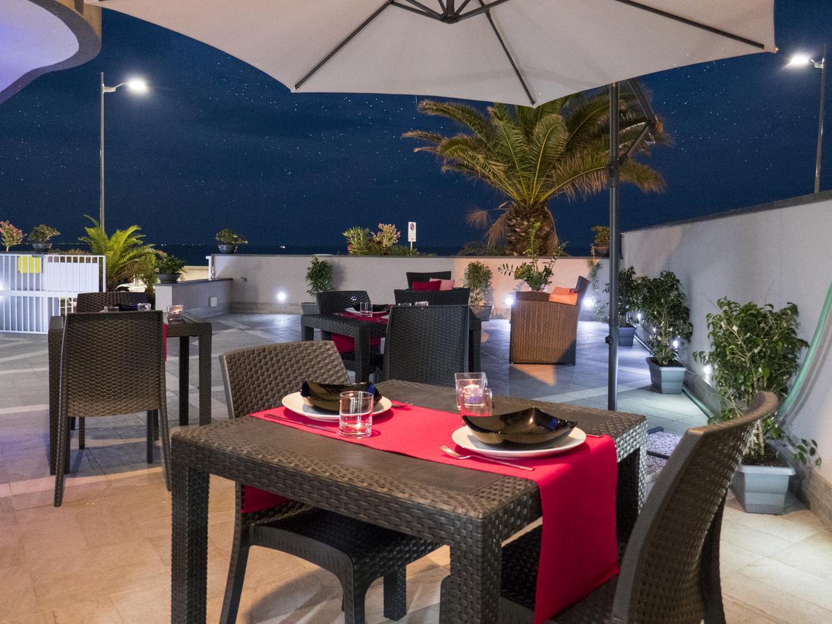 Riva Del Sol Bed and Breakfast Santa Teresa Di Riva Exterior foto
